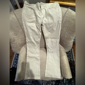 7 for all Mankind women’s jeans. Size 29, white
